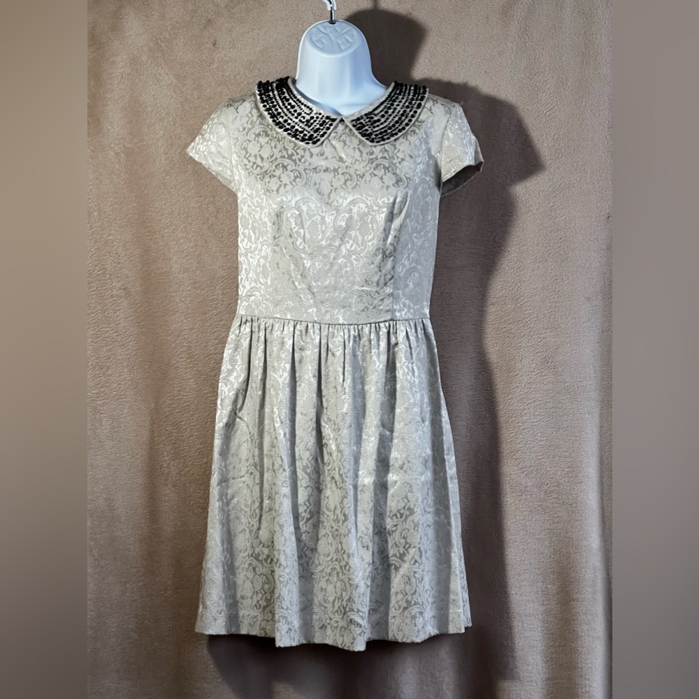 Kensie champagne dress 🖤
